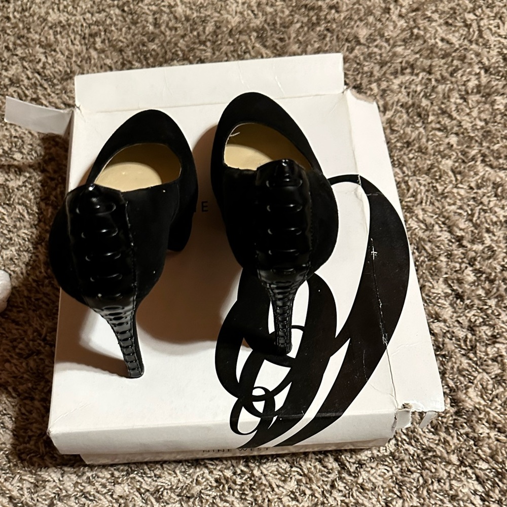 Women shoes